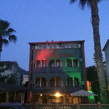 Latino Hotel 2*